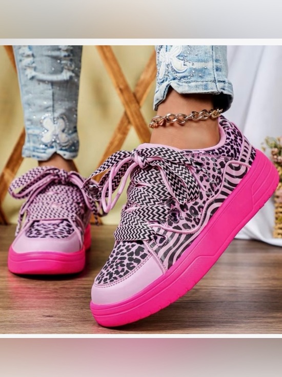 Shoes - Pink Black Patterned Platform Sneakers Women’s 7.5 Fits 6.5–7 NWT Streetwear Y2K